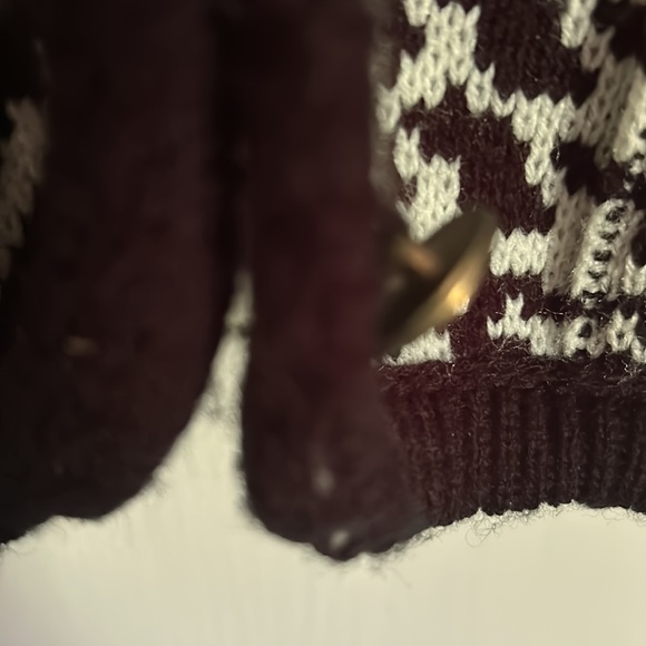 Vintage Tally-Ho black and white houndstooth sweater. Size XL. - Picture 6 of 7